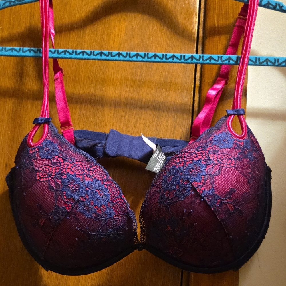 WORN ONCE Victoria's Secret Fuchsia Bra with Navy Lace Accents